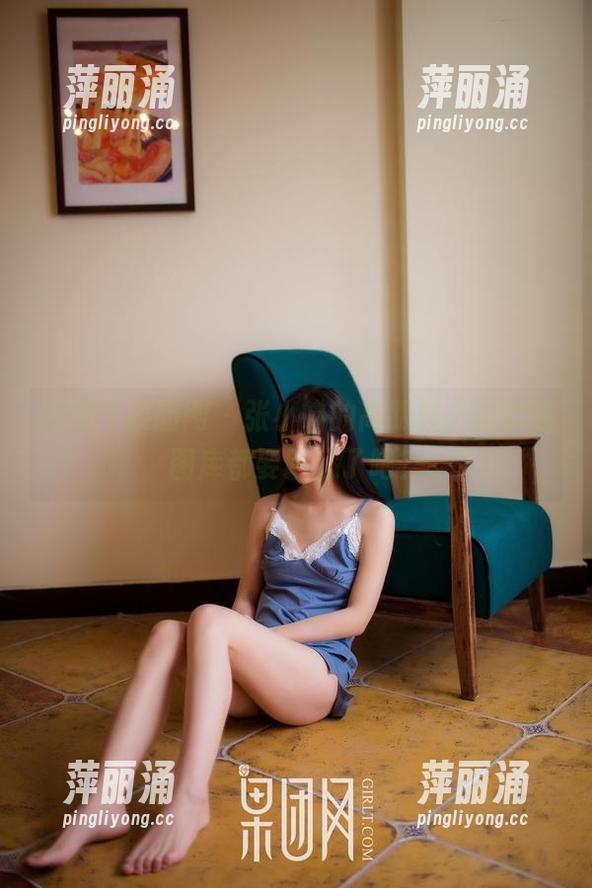 GIRLT果团网-张小喵 GIRLT果团网 - 张小喵的高跟鞋,这次连图库都要跪舔了吧?