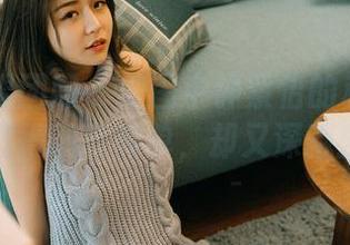 GIRLT果团网 – 美图中钟紫怡的私拍：白衬衫显得如此简单，却又深藏玄妙。