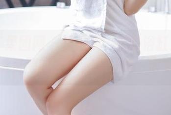 GIRLT果团网 – 航向龚玥菲的浴缸：获得免费资源的同时，你只需…泡水！