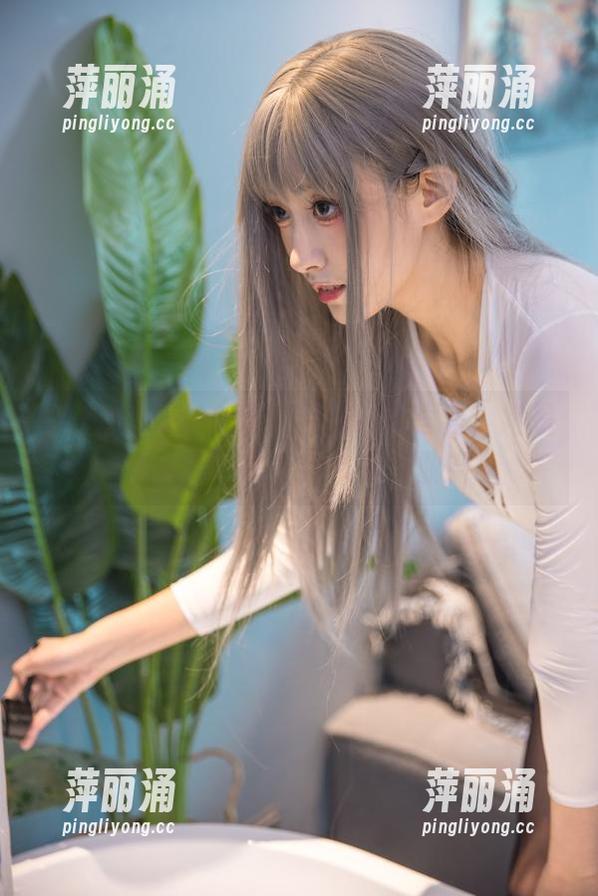 Luisa_零纱 Luisa_零纱的瑜伽姿势让我思考,她是怎么做到的?这才是专业?