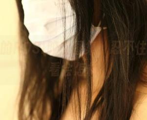 私房里的ROSI胶带图集，忍不住想碰碰看会怎样