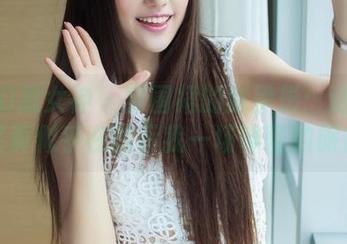 TGOD推女神 – 穿围裙的赵伊彤：这组厨娘写真似乎在暗示我一场味蕾的旅行！