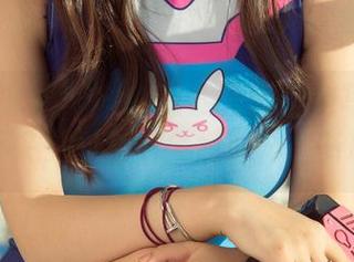 UGirls尤果网 – 把黛熙儿的旗袍写真集更新拆开来，你会不会发现什么新玩法？