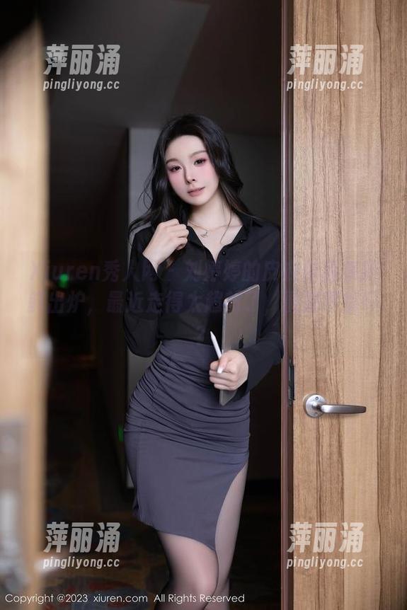 Xiuren秀人网-刘婷婷 Xiuren秀人网 - 刘婷婷的皮衣作品集新鲜出炉,最近走得太超前了,要搞事情吗?