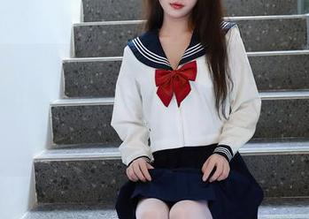 Xiuren秀人网 – 白到犯规！南初妹妹的无圣光美图让人直呼“我靠”，秋冬季节的窗口！