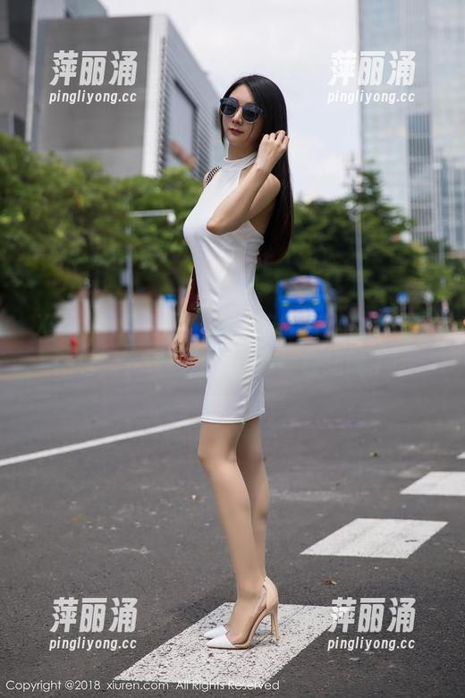Xiuren秀人网-周慕汐fairy Xiuren秀人网 - 周慕汐fairy的连衣裙图包,下载这件衣裳得全靠运气了!