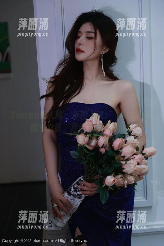 Xiuren秀人网-媃柔rourou Xiuren秀人网 - 新图上架:媃柔rourou的兔女郎,撩得如同春风拂面