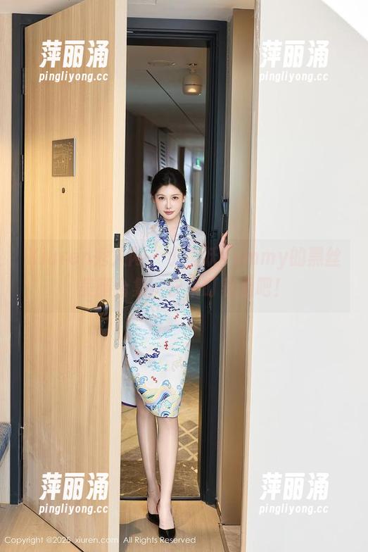 Xiuren秀人网-小蛮妖Yummy Xiuren秀人网 - 小蛮妖Yummy的黑丝美腿合集,快来盯着看吧!