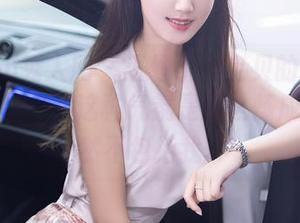 Xiuren秀人网 – 王俪丁小宝贝的圣诞作品，分享一下这种气氛是怎么炼成的，当然不包括我…