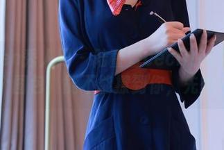 Xiuren秀人网 – 陆萱萱cecillia与泳衣的这个图包，能不能撩到你，先想一想…