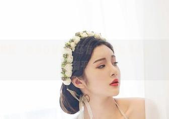 YouWu尤物馆 – 许多白衬衫，还有小尤奈各类姿势，全集里居然找不到平静！