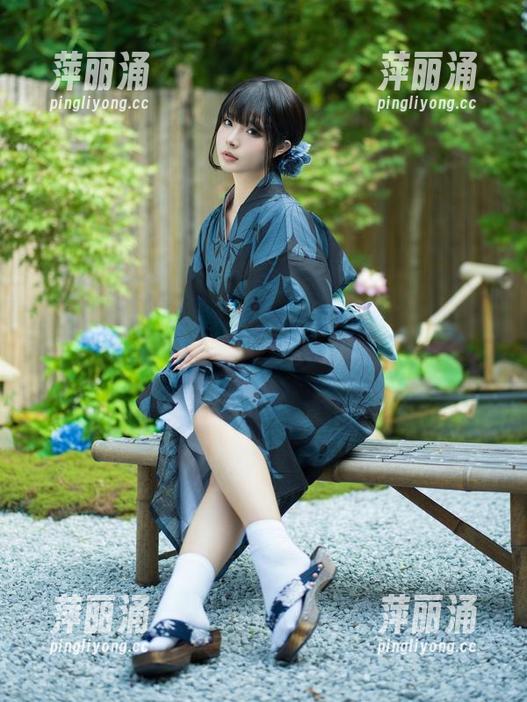 yuuhui玉汇 yuuhui玉汇的原图,却被埃罗芬·雷·马科盖得严严实实,不买图包也挺心动。