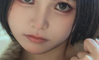 美图、壁纸，七月喵子的丝袜穿搭，这算是节日的馈赠吗？