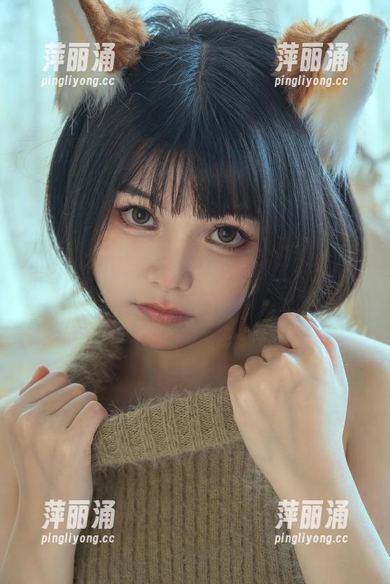 七月喵子 美图、壁纸,七月喵子的丝袜穿搭,这算是节日的馈赠吗?