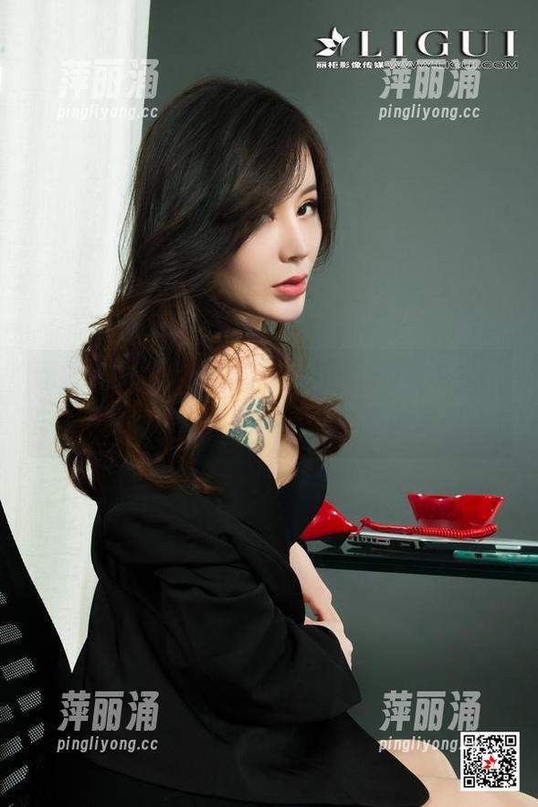 丽柜-伊园 丽柜 - 终于等到了,“伊园”的写真集!下载这份“丽柜典藏”真不容易啊