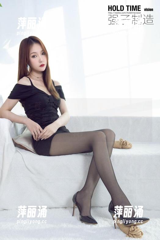 丽柜-汐汐 丽柜 - 哇,汐汐又玩转写真了!她的作品迎来了三笙欢喜,你说她怎么总是这么会转!