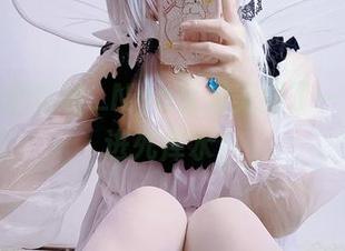 噔噔！伊喵君_Nya又发美图了——深潜进死库水！