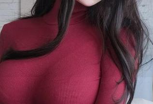 随意翻看女主K校服合集，偶尔冒出一丝怀旧情绪