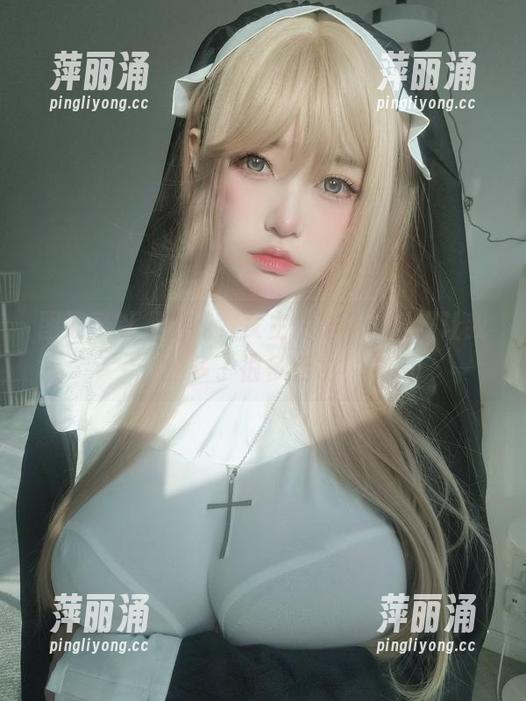 女主K 图册可以很单纯,女主K的可爱制服让我们多了很多色彩!