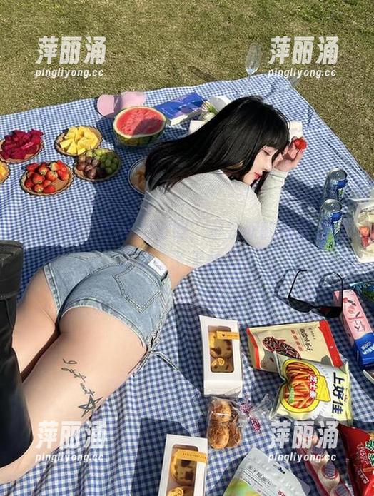 微密圈 - 资源用得好，宋昱欣的短裙就这样俘获了无数心！