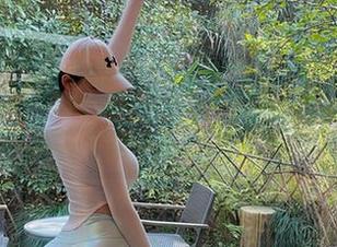 微密圈 – 看完左公子666女孩写真全集，我是不是该把他搬回家？