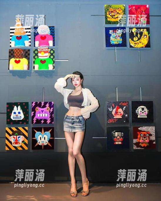 徐珺大哥 微密圈 - 脚下的温暖,徐珺大哥的棉袜写真原图很抢眼