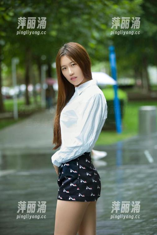 推女郎-吻熙 推女郎 - 一组套图,吻熙的最新剧情,某些姿势我承认让我多看了一眼。