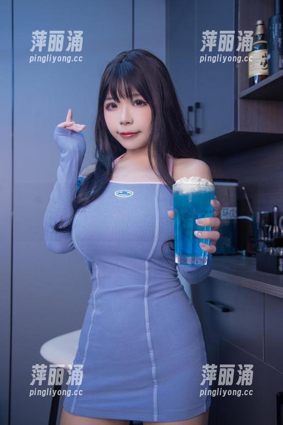 无颜小天使wy 职业装也能这么美,“无颜小天使wy”你够意思,快来更新!