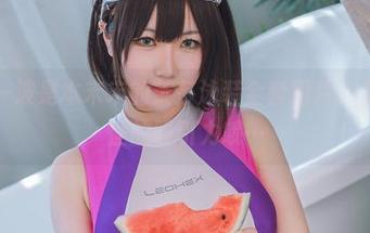 再来一波是本末末的莱莎泳装全套图片，有些奇怪的吸引力哦…