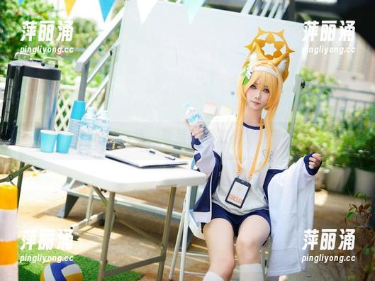 晓美妈 晓美妈竞泳合集,真是一场浪漫的水花四溅。