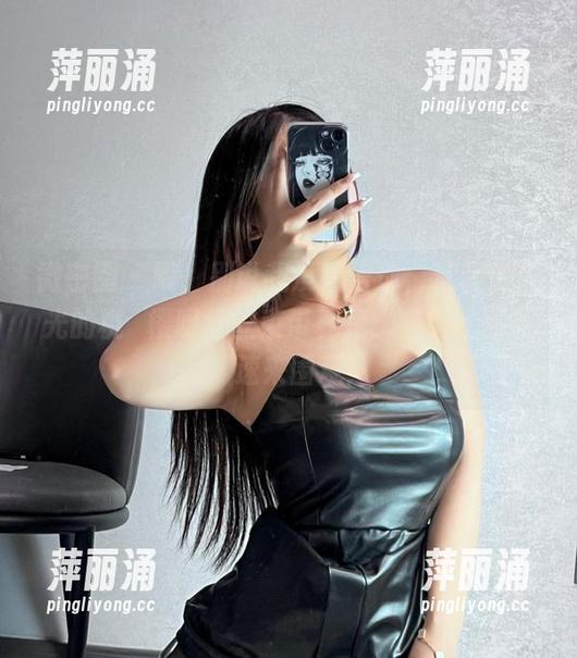 桃沢樱呀 微密圈 - 喂,别说我没警告你,这套无圣光的桃沢樱呀红丝束带真是“辣眼睛”啊,速来围观!