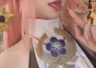 进来了看到桜满三时的作品，“绝区零”的美图真不赖，资源也让人眼前一亮！