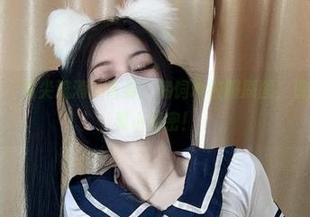 微密圈 – 笔尖流淌的青春：猪饲料校服原图，资源里藏着小秘密！