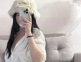 微密圈 – 关注玫桃泡芙的图包下载，满级少妇竟然有这种气质？求解锁秘诀