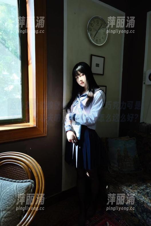 白莉爱吃巧克力 这份美女豹纹壁纸,白莉爱吃巧克力可是下了不少功夫呐,真心觉得怎么这么好?