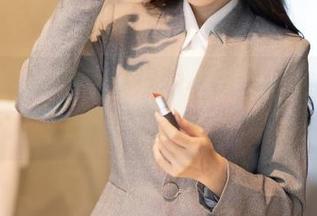 秀人网 – 不只是体操服，网盘中的FoxYini孟狐狸合集还有更多想象空间
