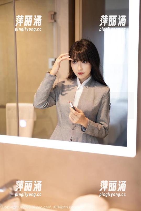 秀人网-FoxYini孟狐狸 秀人网 - 不只是体操服,网盘中的FoxYini孟狐狸合集还有更多想象空间
