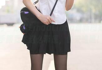 秀人网 – 欣赏LindaLinda最新图集：水手服竟然这么带感，快来瞧瞧！