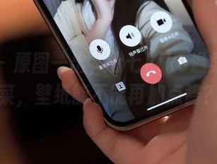 秀人网 – 原图一出，七七kiko温柔是一道菜，壁纸能不能再加点酱？