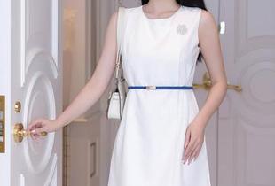 秀人网 – 嗨，居家写真中的刘婷婷，优惠福利让人心浮动
