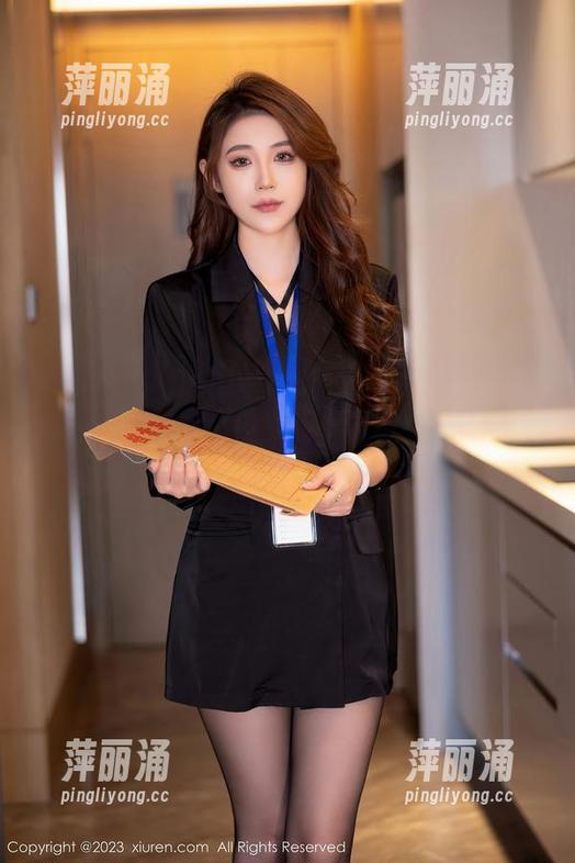 秀人网-拍黄瓜girl 秀人网 - 偷偷分享“拍黄瓜girl”的兔女郎作品,这段小小的期待,似乎另有深意,大家怎么看?