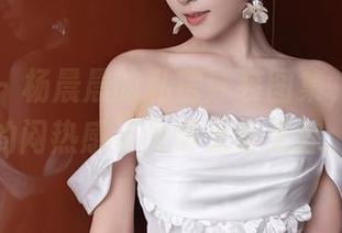 秀人网 – 杨晨晨的私房泳装图集，让炎夏的闷热感消失得无影无踪。