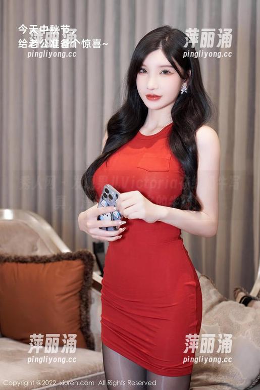 秀人网-果儿Victoria 秀人网 - 发现果儿Victoria在线奶牛写真,漫步在不知名的牛场!