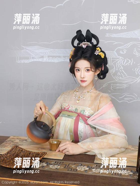 秀人网-赵万灵 秀人网 - 这也太好看了吧!赵万灵最新裸足原图又在给我们上课!