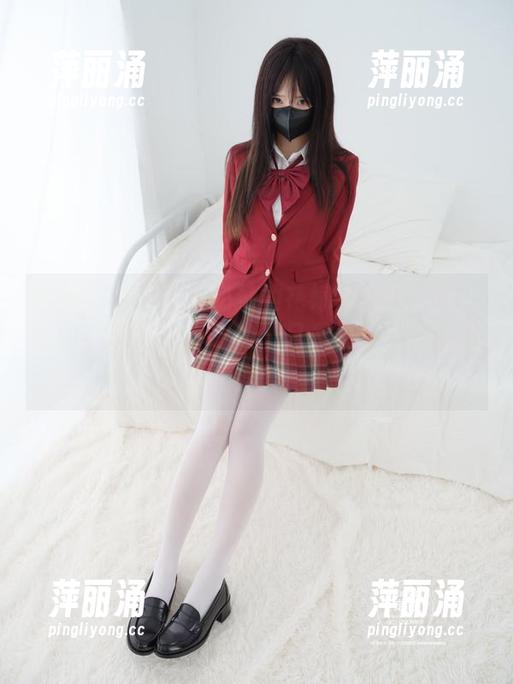 紧急企划-奶糖 紧急企划 - 原来奶糖的花嫁套图可以这么吸引?精选中藏着的不只是衣服,还有隐约的期待。