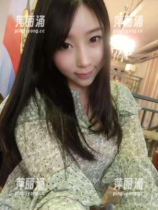 紫色哒豚豚 微密圈 - 在照片中邂逅水手服的紫色哒豚豚,原图让我想到以前的海洋大片,突然想去海边!