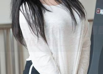花漾show – 朱可儿的校服：高清照片里如何优雅地撞上书本？