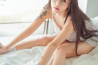 菠萝社 – 更新居家图包，王语纯穿的那件衣服是从哪儿淘来的？我也想在家穿得这么随性！