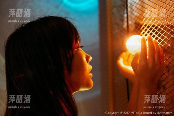 蜜桃社-玛丽Mary 蜜桃社 - 玛丽Mary给我们呈现的最新美图,JK风的那份微妙,真让人想多停留一下。