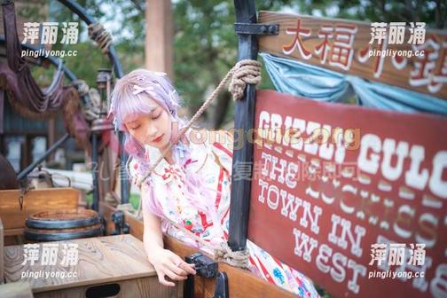 西瓜少女 西瓜少女的高清皮衣写真集,让人想要立刻入手一件!